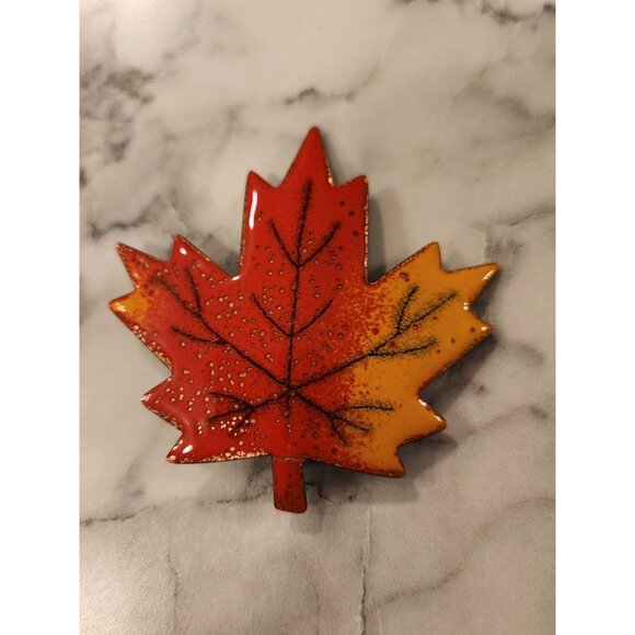 Vintage Jules Perrier Enamel Maple Leaf Brooch Pin Signed Quebec - Picture 1 of 3
